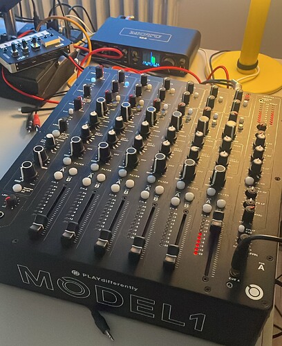 81BC9EEC-98B0-4639-B25A-F3714CBAC0E8