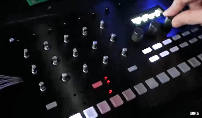 korg-drumlogue-drum-machine-view