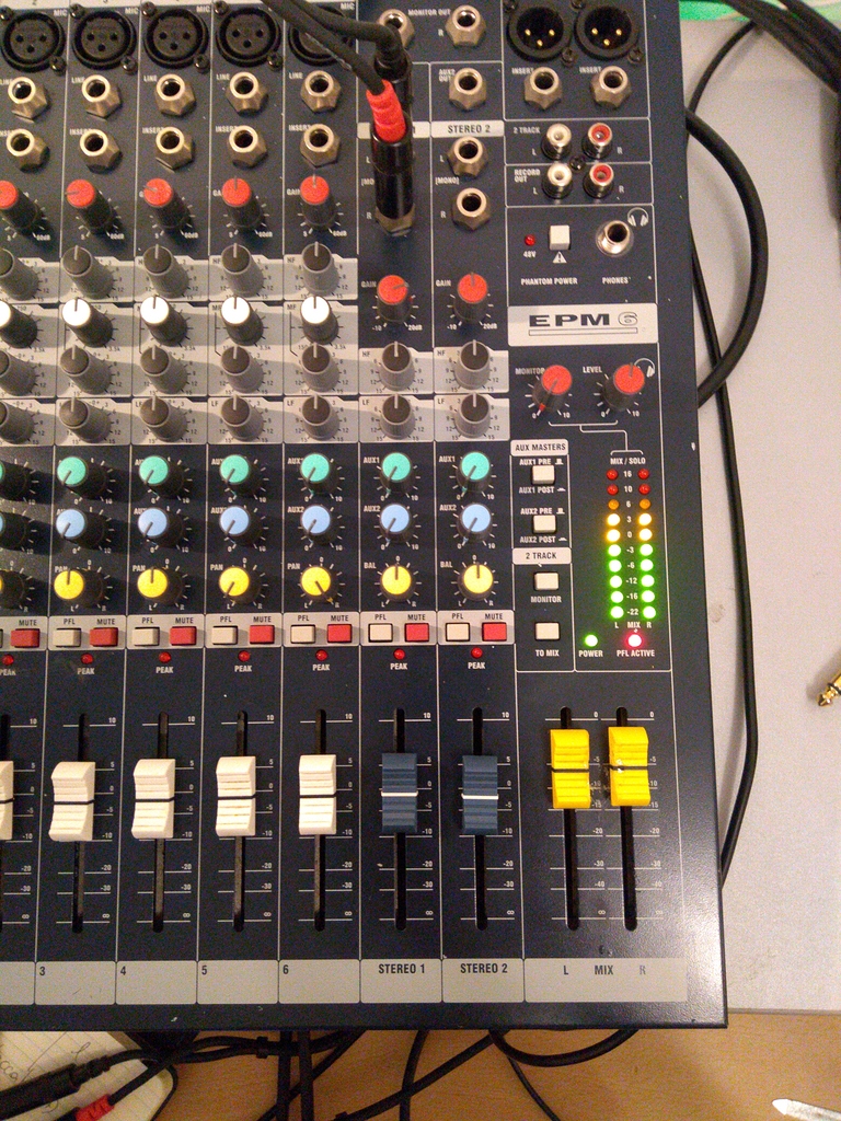 Soundcraft EPM 6 - no output left channel (Phones / MIX / Monitor