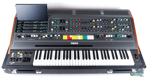 yamaha_cs80_open_lg