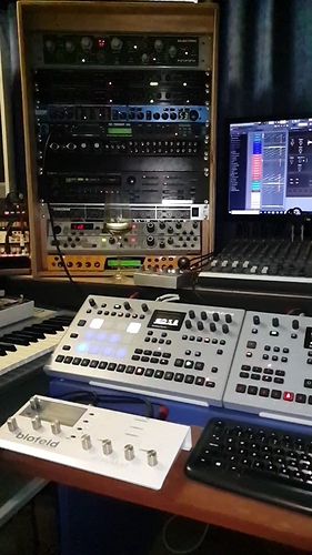 VideoCapture_20200225-184904