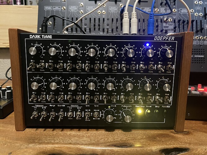 CB4F342D-BD38-420F-BD7F-F2968A6C7F2A_1_102_o