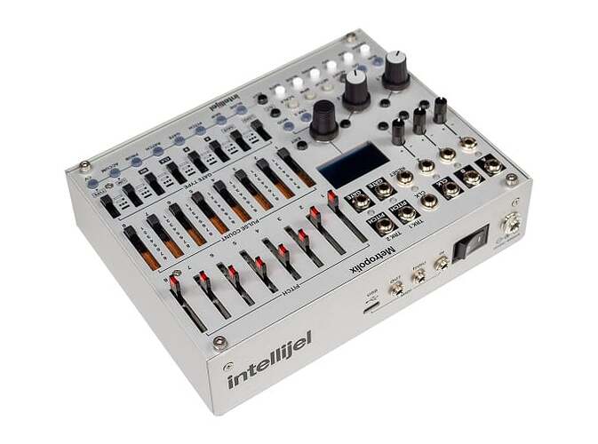 intellijel_metropolix_solo_02