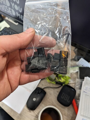 PXL_20251113_215857651