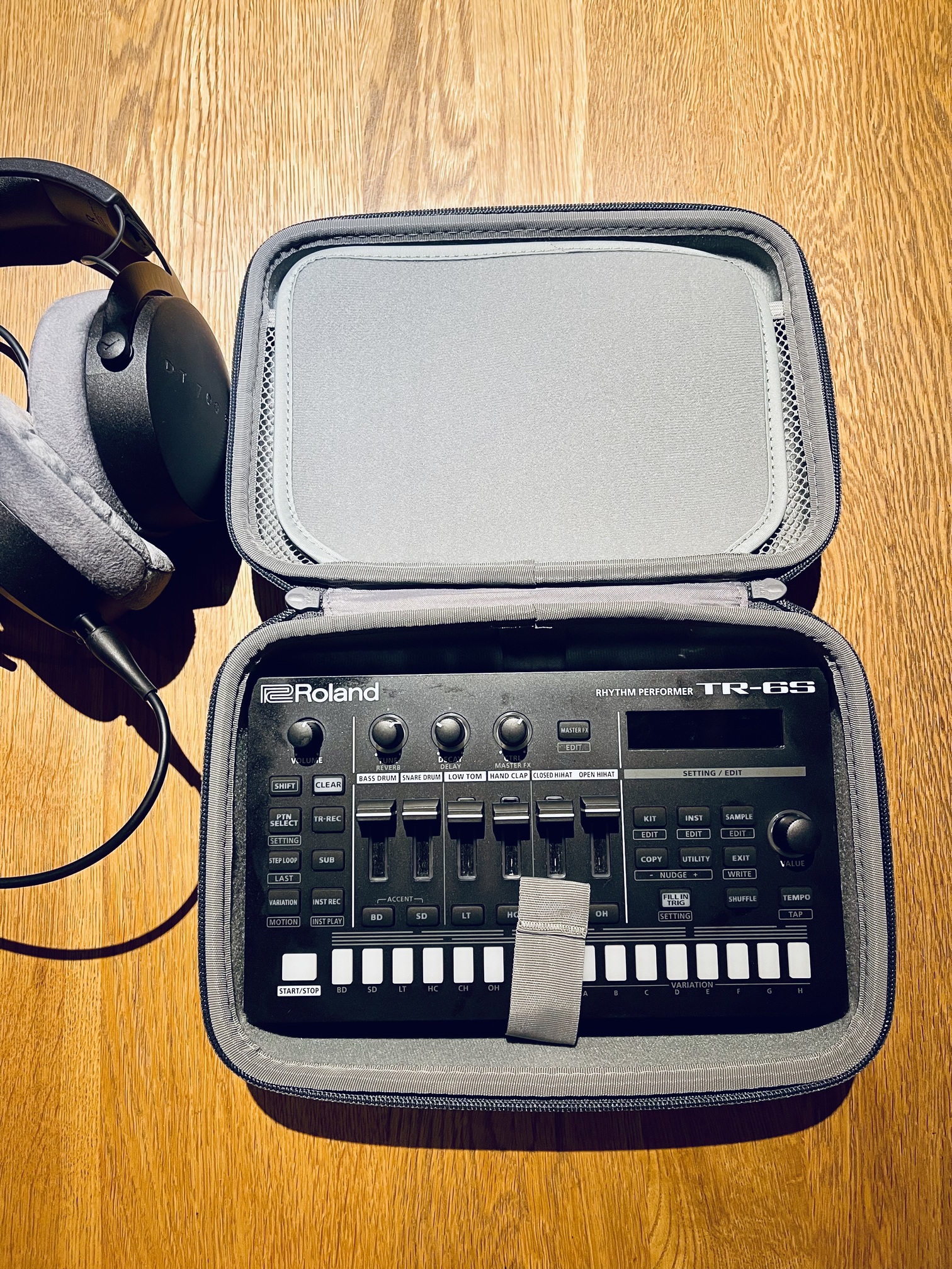 Roland TR-6S ケース付き Roland TR-6S - #634 by DimensionsTomorrow - Other Gear - Elektronauts