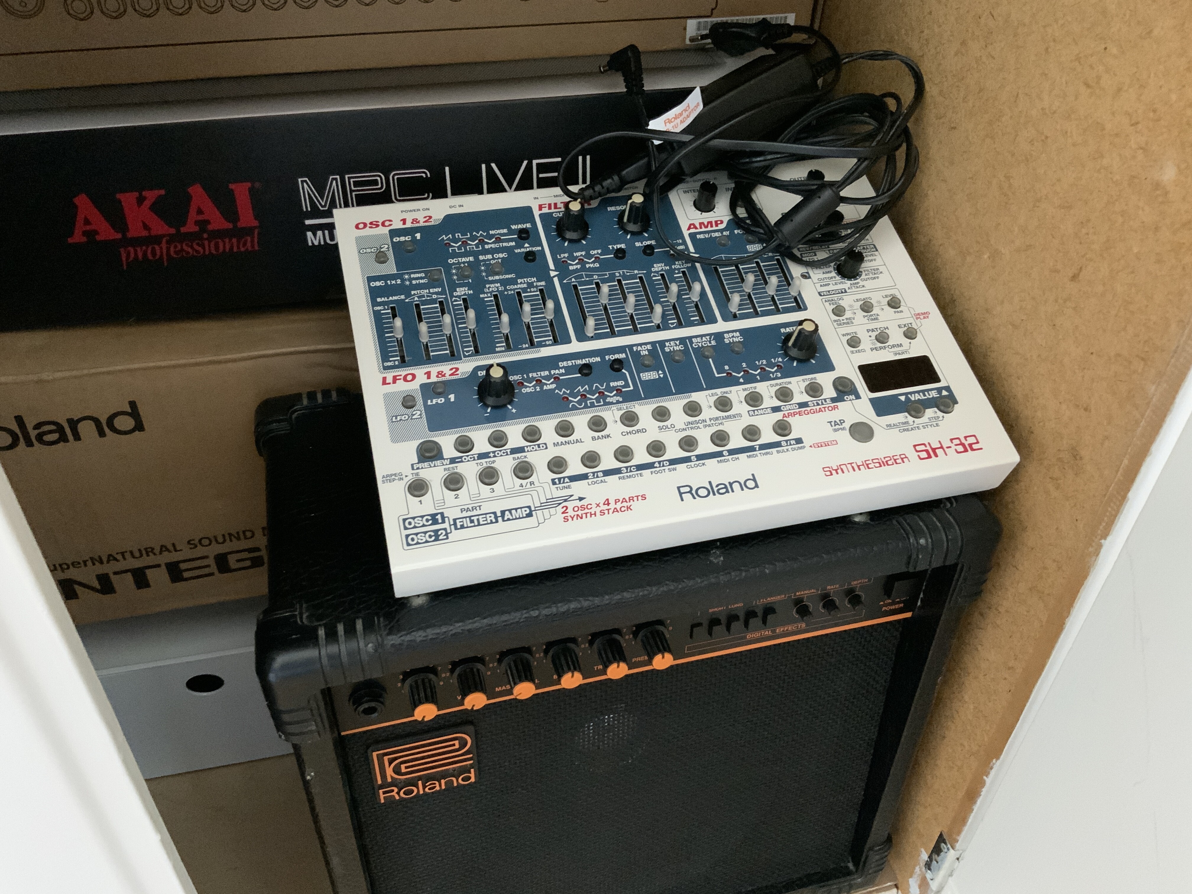 その他 Roland SH-32 Ultimate original track SYNTHESIZER SH-32 Ultimate original track (NAM-3904) Circle