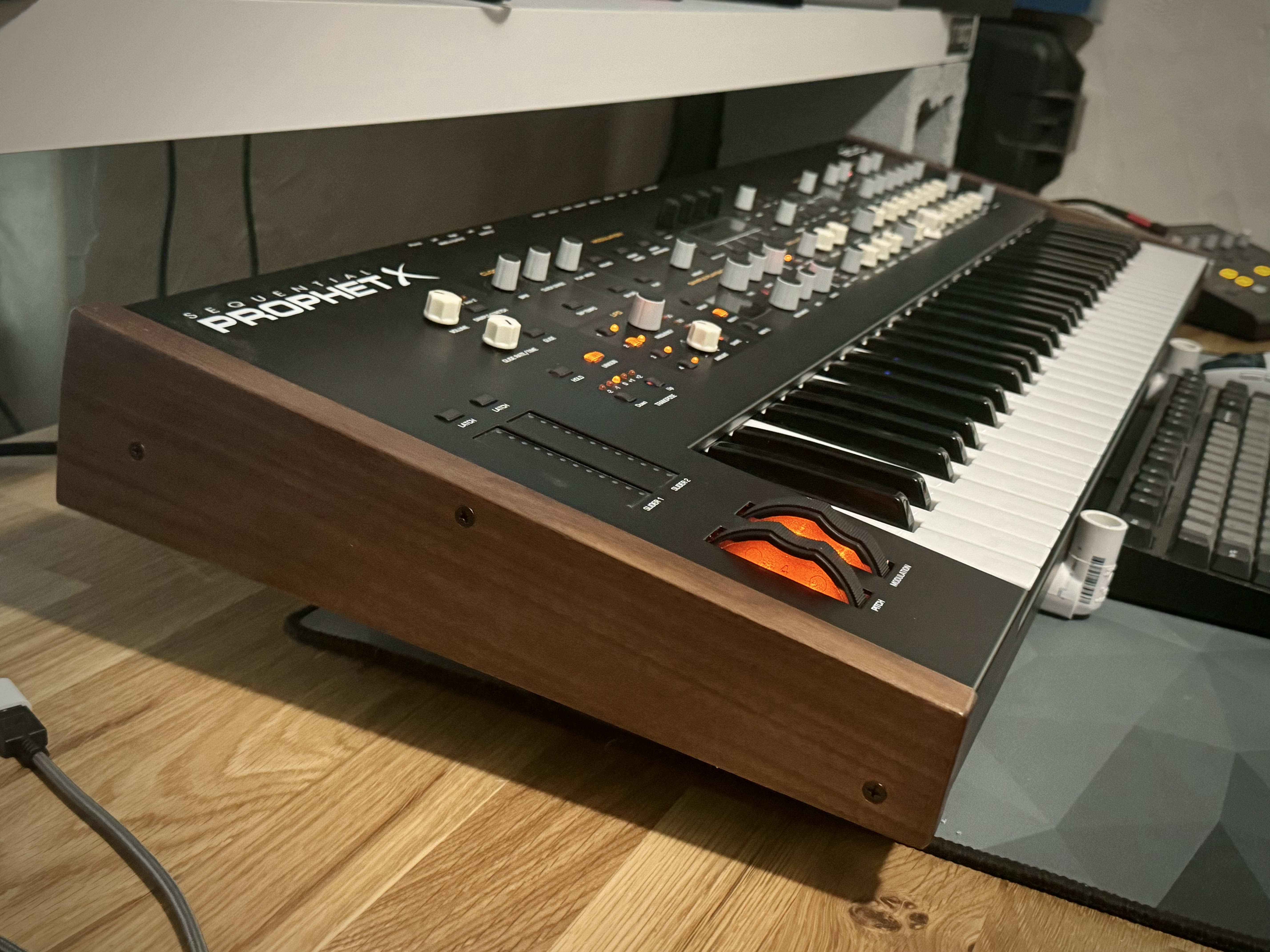 その他 prophet Sequential Prophet X Synthesizer Keyboard | zZounds