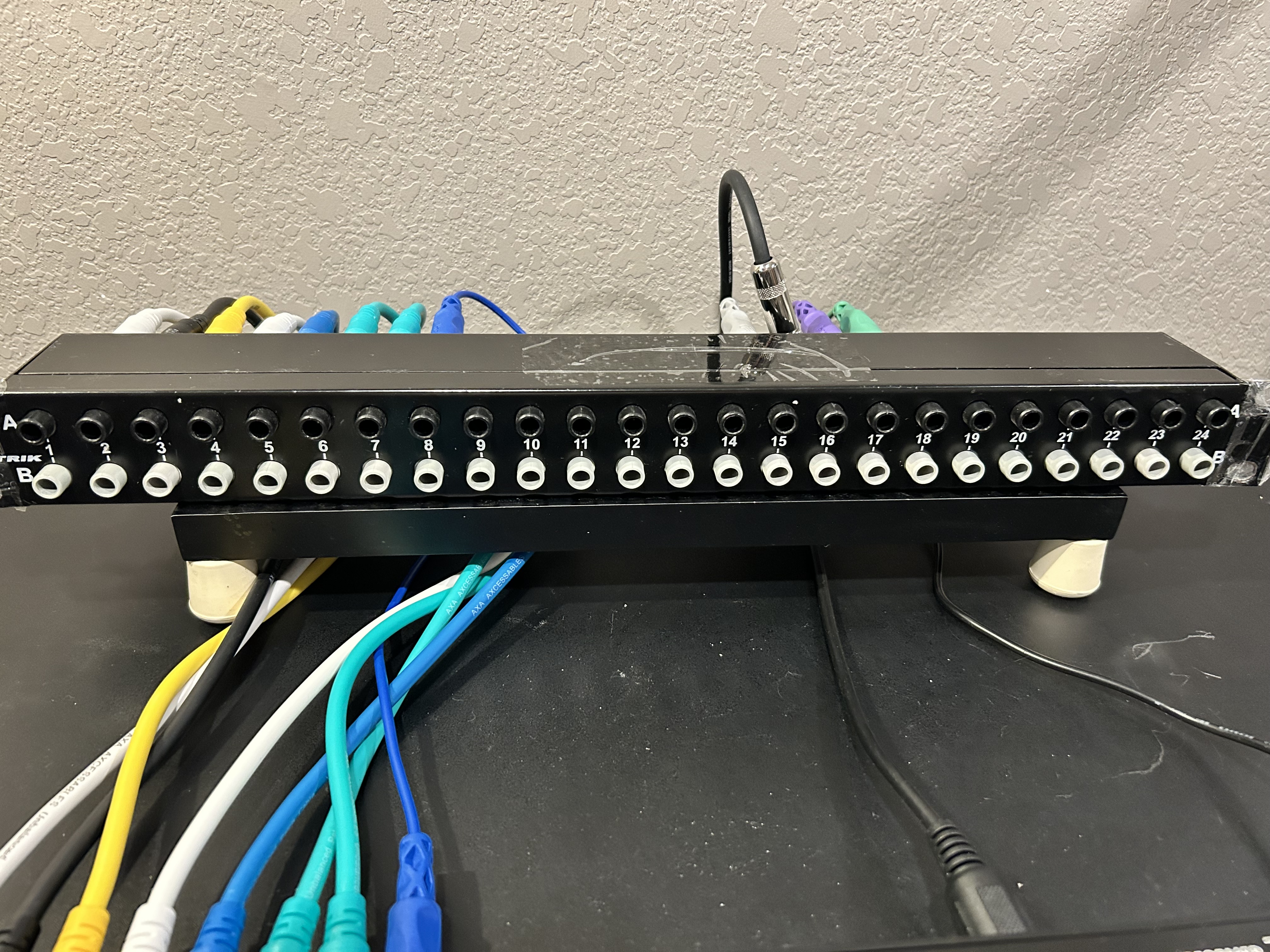 Clean looking Desktop Patchbay setups? - Other Gear - Elektronauts