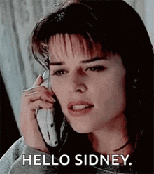 neve-campbell-phone