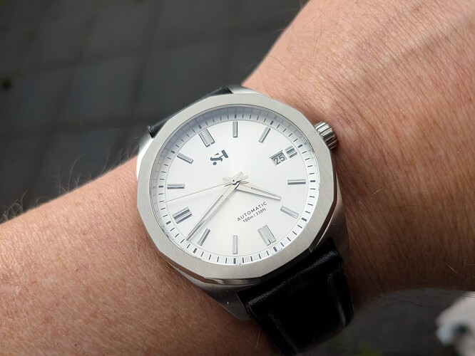 PXL_20251125_154150497.MACRO_FOCUS