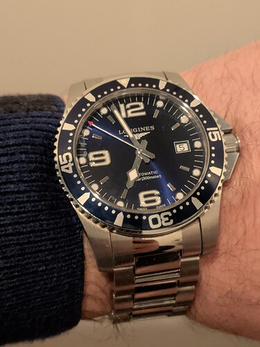 17726902343784615288923562156386