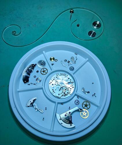 Onderdelen elma schoon en gereed voor montage