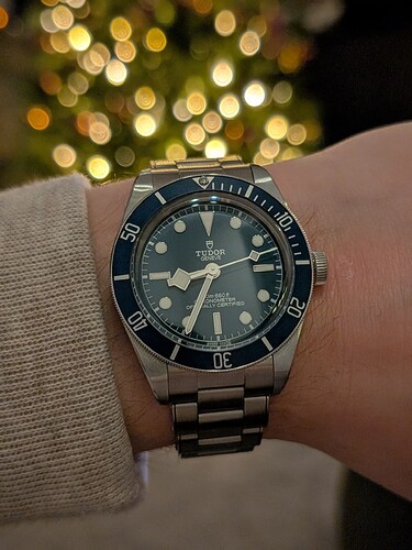 PXL_20251231_193459009.PORTRAIT.ORIGINAL~2