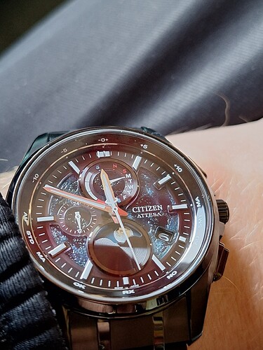 17754689564581997731378916585139