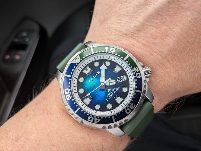 PXL_20251216_150850695.MACRO_FOCUS