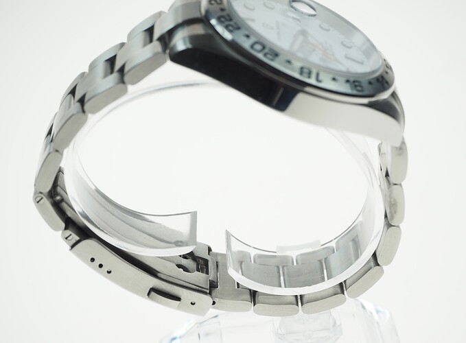 AAA92F21-62C3-4C29-B647-FF455D197846_1_201_a