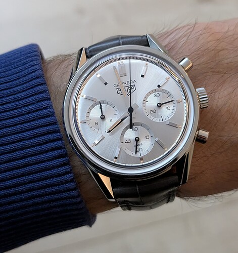 PXL_20251128_185832237~2