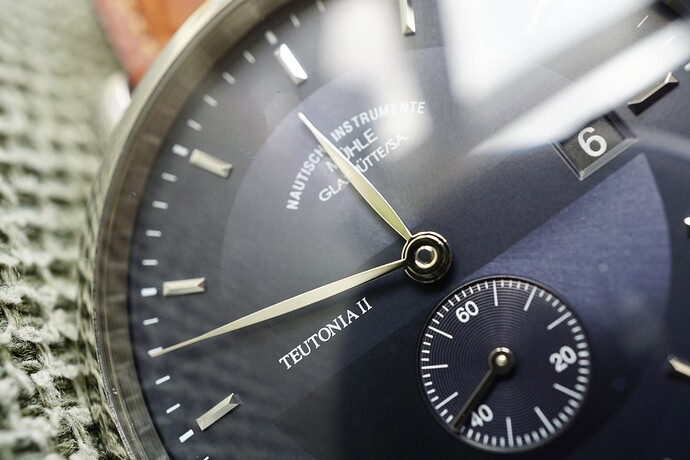 93DAE5ED-8E46-4C23-A392-F86D5F5EEEBD_1_105_c