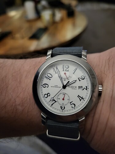 17680064814711541990546168008271