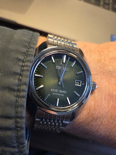 17753833067218640830224700145035