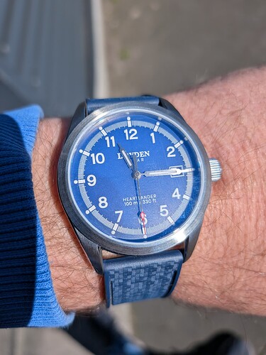 PXL_20260408_091603912.MACRO_FOCUS