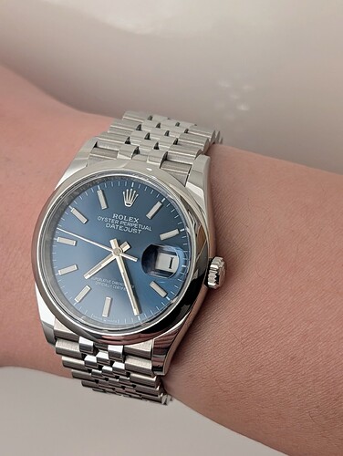 PXL_20251101_062414037~2