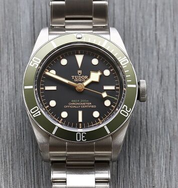 TudorBlackBayBlackBayHarrods79230G-2019WatchVault01