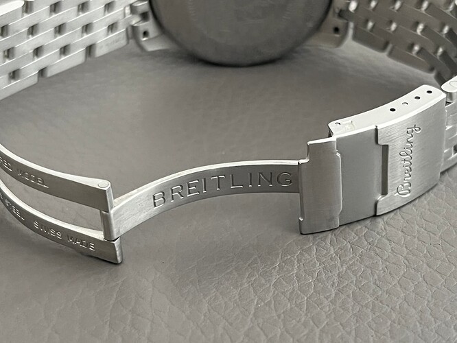 OH.watches.Breitling.Navitimer_A13330.BreitlingFighters.vouwsluiting_02.260110