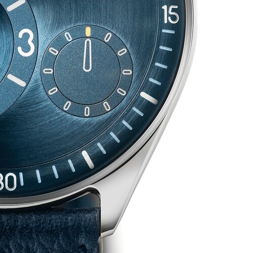 1775678598574469163001070323281