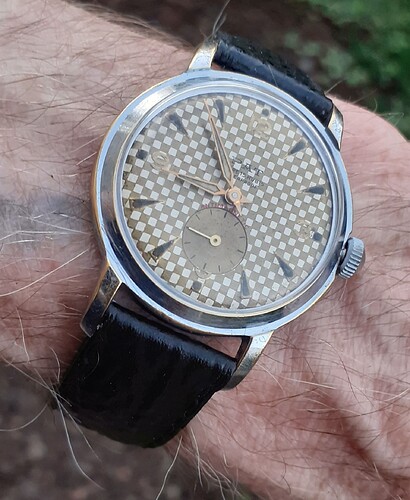 20250811_205358    2