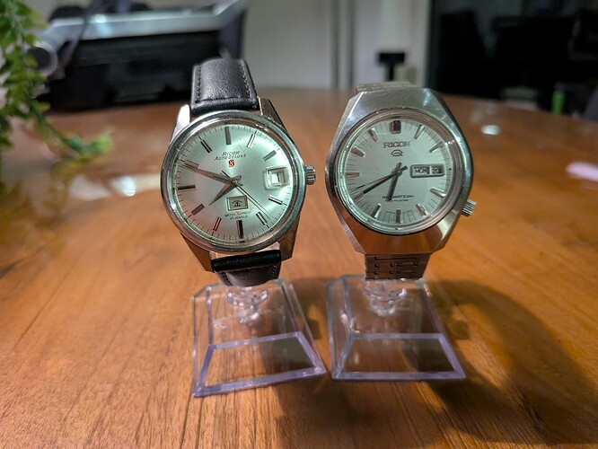 PXL_20251001_225522309.MACRO_FOCUS