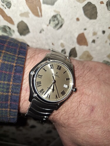 17678898560122332595095831699570