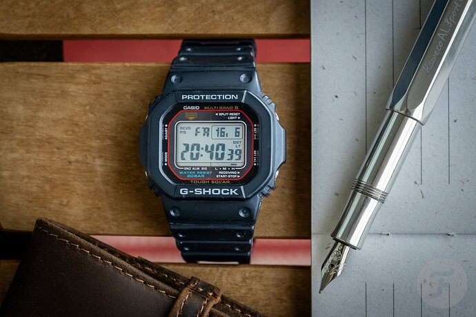 gshock-gwm5610u-8-1