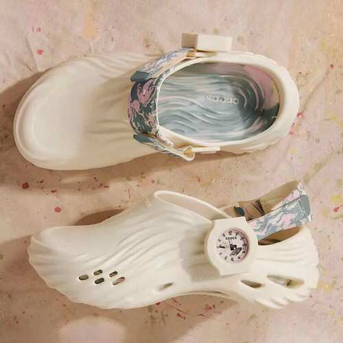 Crocs-x-G-Shock-Echo-Wave-Flat-Pair-jpg