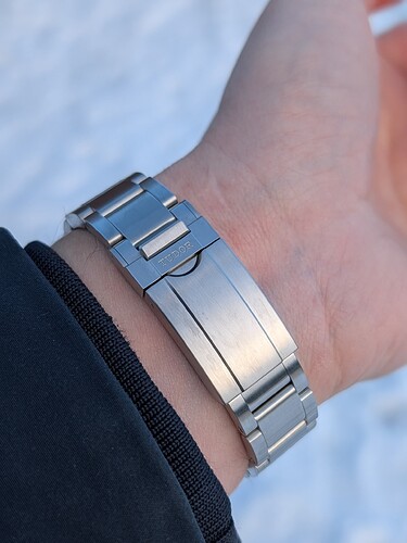 PXL_20260104_121822666.PORTRAIT