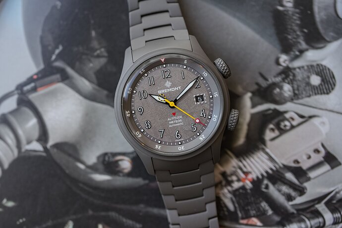 Bremont-Altitude-MB-Meteor-Stealth-Grey-Meteorite-Texture-Dial-Limited-Edition-review-1