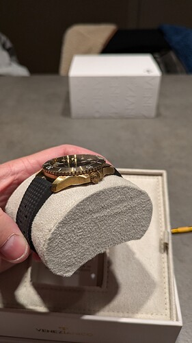 PXL_20251010_192748215.MP