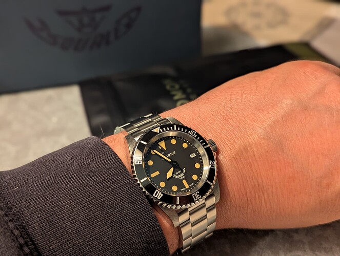 PXL_20251124_185537422.PORTRAIT