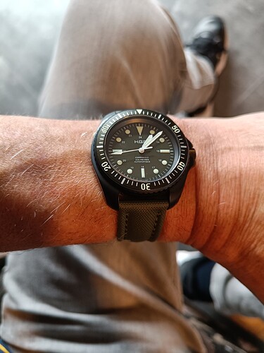 17615668383872437596572916963235