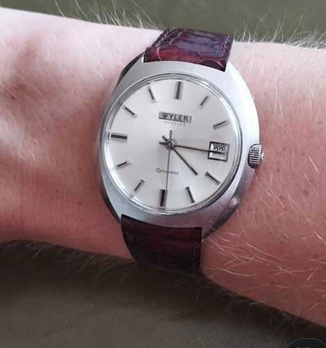 Screenshot_2025-12-14-07-25-05-542_fr.vinted-edit