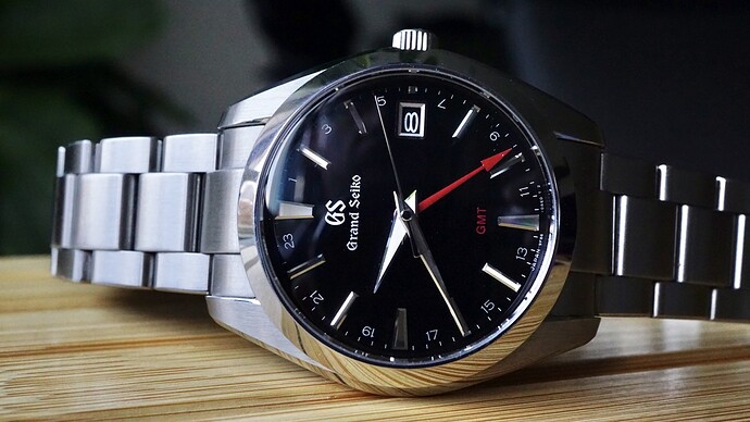 E304D5F4-3B75-4550-A3F3-BB3DDF375E29_1_105_c