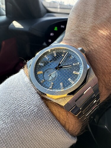 C45F374B-47D7-4B25-9952-714A5A7093AF_1_105_c