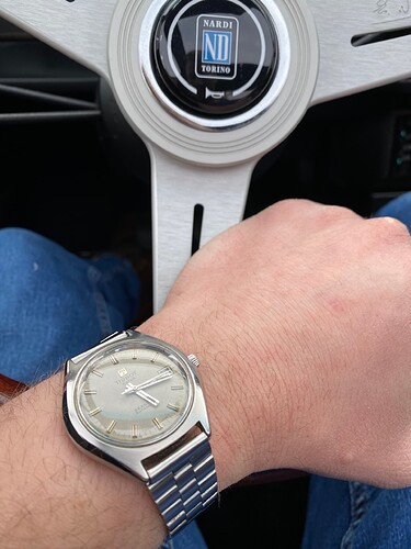 B8C434ED-3C07-431F-8429-FF977CC0BAC7