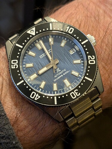 PXL_20251214_080107156.MACRO_FOCUS