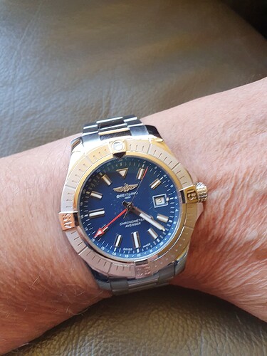 Breitling Avenger GMT