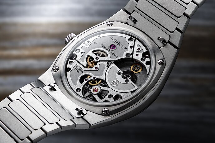 Formex-Aria-Manufacture-Chronometer-40-mm-Case-Back-with-Movement