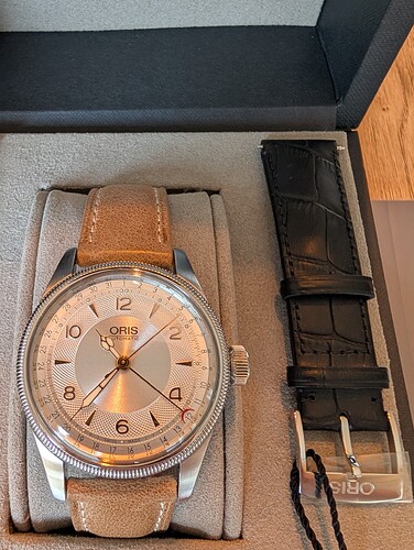 PXL_20251122_104129443