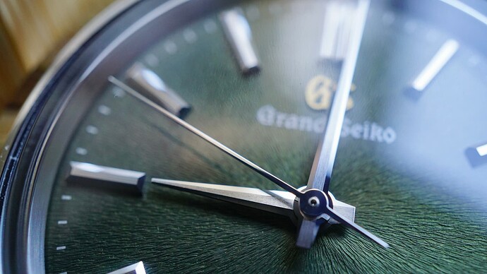 A82B20EA-100D-42D3-A39A-1E674AD34733_1_201_a