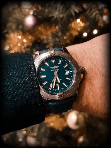 Picsart_25-12-09_17-37-55-955