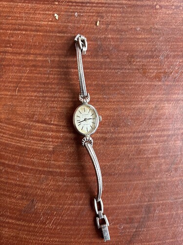 Vraag over dameshorloge